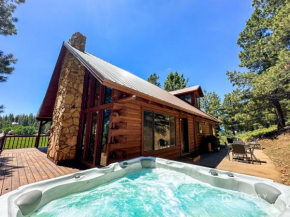 Runway Cabin Retreat With Private Hot Tub!